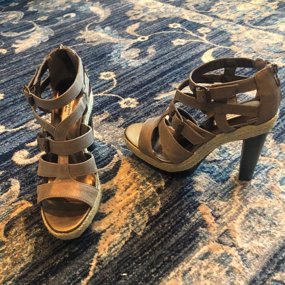 Vera Wang Shoes